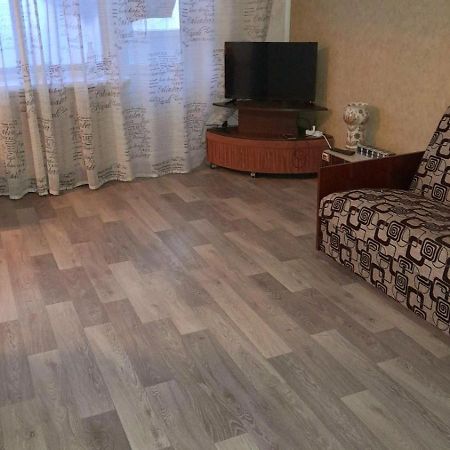 Two-Bedroom Apartment Pokrovskaya, 48 Izjum Exteriér fotografie